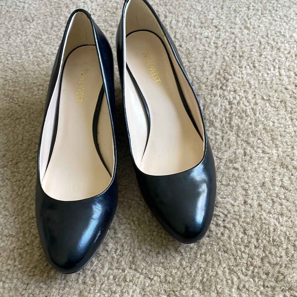 Nine West black leather platform wedge